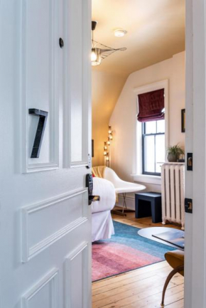 Room 7 - 11 Rooms Boutique Hotel